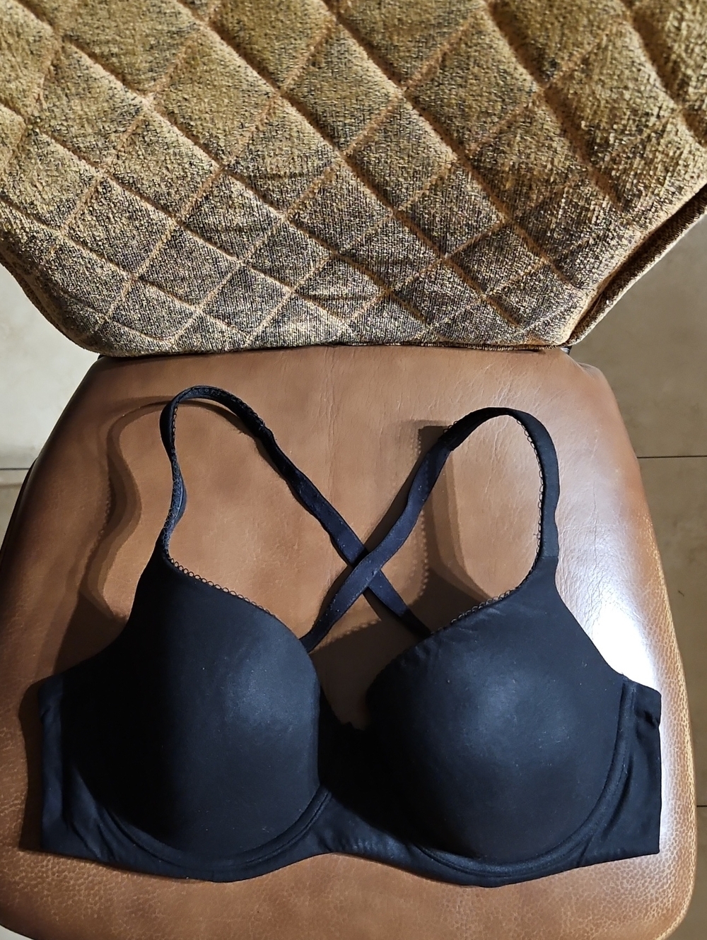 Victoria's Secret Lined Demi T-Shirt Underwire Black Bra Convertible